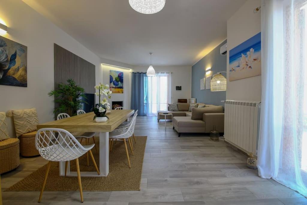 Villa Vera, Accesso Al Mare, Vista Castello, Ac Bríndisi Exterior foto